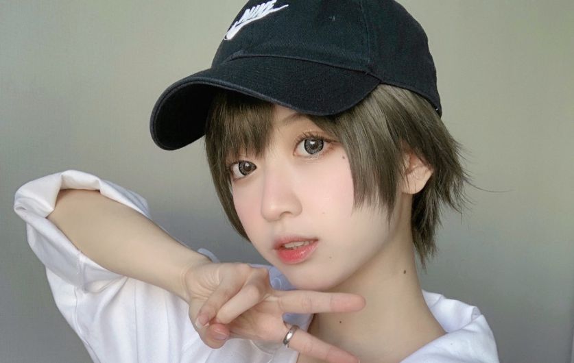 【画像】ボーイッシュ、脱いだ途端にメスになるｗｗｗｗｗｗｗｗｗｗｗ