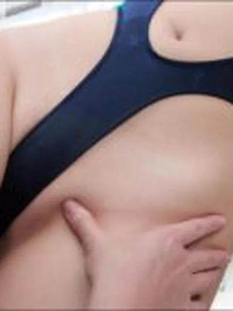 【グラドル】お上品な巨乳アイドルさんを俎上に載せてキワドい箇所を触りまくる????変態競泳水着姿【浅川まりな】