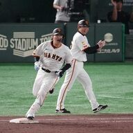 【感涙】岸田＆戸郷が勝利で弔い打！