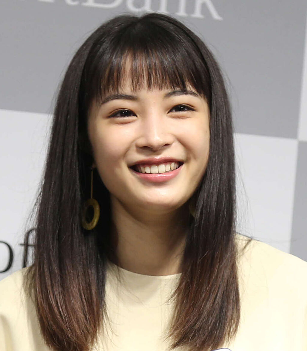 広瀬すずの胸トラップに俺悶絶！宮本恒靖とのサッカー対決CMがエグい