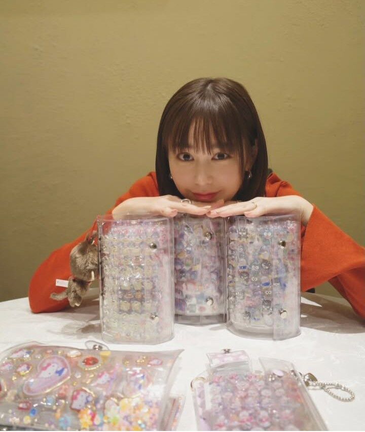 【芸能】桐谷美玲がシールに沼ってる…癒しタイム公開！
