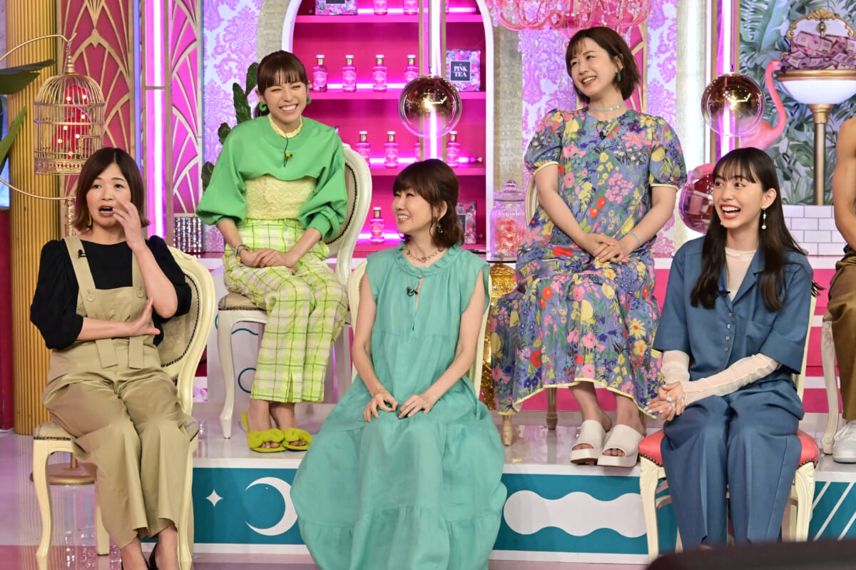 共感しかない…枕カバー洗う頻度問題、女子アナの「色が変わったらOK」に納得