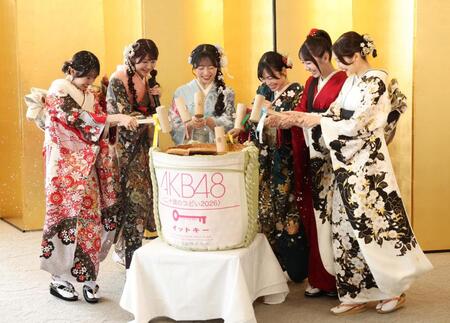 【芸能】AKB48・現役メンバー　武道館、紅白でのOGとの共演に 「尊敬する反面、すごい悔しい気持ち」「私たちとこんなに違うのか」