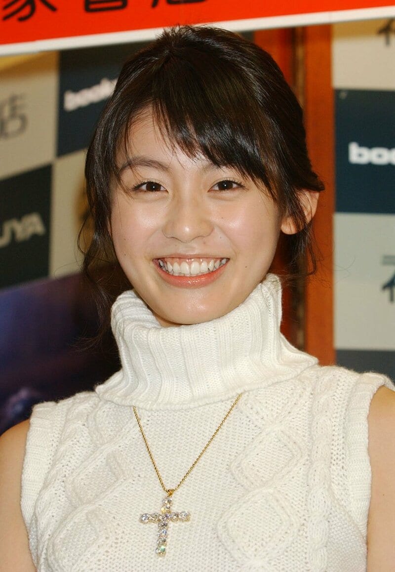【芸能】吉高由里子「風邪初めで寝正月…」浜辺美波「体が水さえ拒否」本仮屋ユイカ急遽欠席…2026年幕開け早々！美しすぎる美女軍団が一斉ダウンの裏側