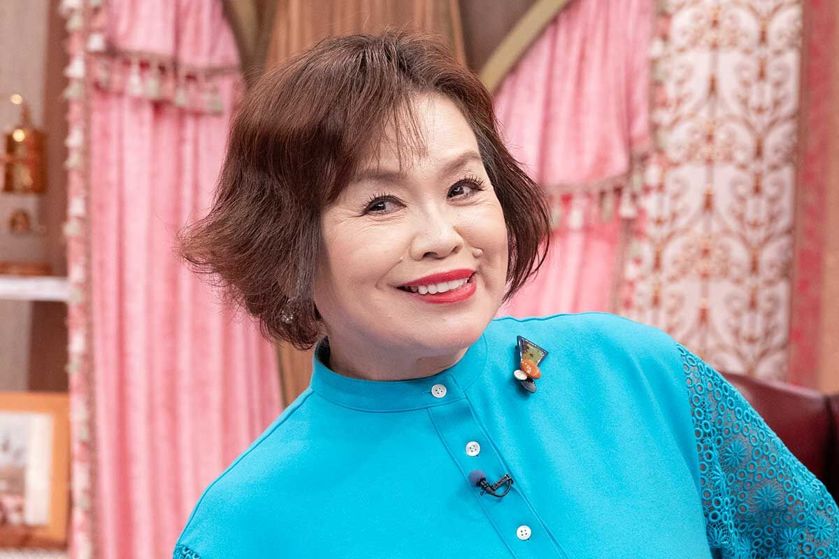 【悲報】上沼恵美子、レジ店員をバカにする客に怒り心頭！