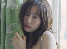前田敦子、黒ランジェリー未公開カット解禁！34歳の色気が毒すぎて目が離せない