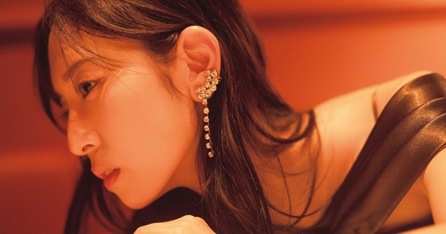日向坂46金村美玖『機微』先行カット、視線の終点は笑顔の前で止まっていた
