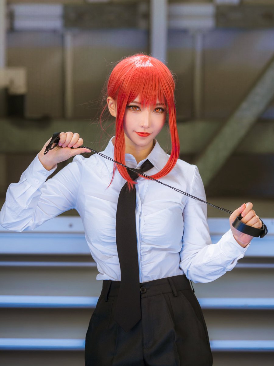 白石麻衣がマキマに完璧コスプレ！パワーもデンジも披露で「可愛過ぎて脳がバグる」レベル