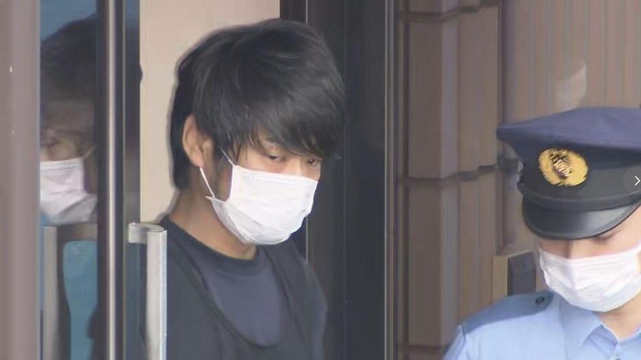 山上徹也被告の母、心からの謝罪：『安倍元総理がここにいるかもしれない』