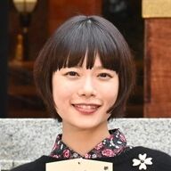 【朗報】28歳杉咲花、同じ事務所への思いと女優の先輩との年齢差