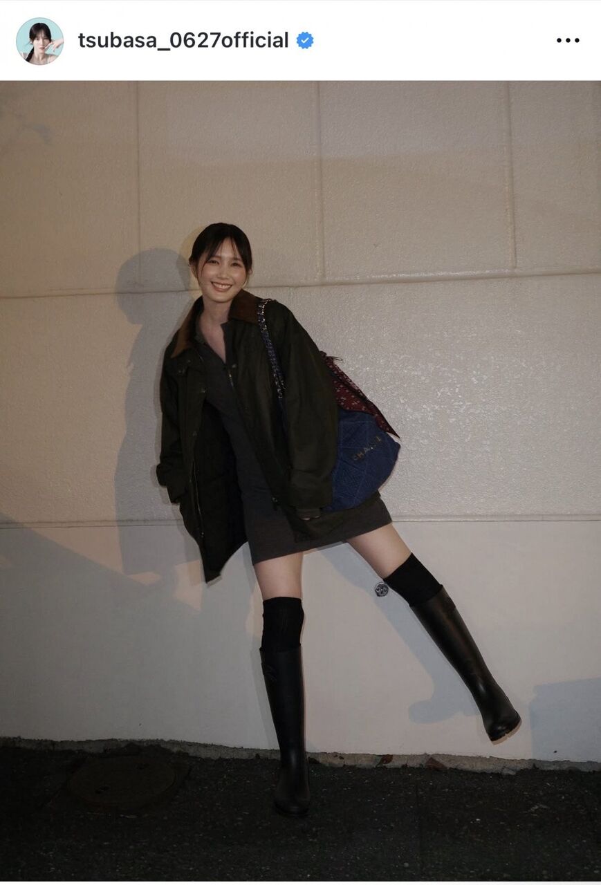 【笑顔がとってもかわいくて素敵！】本田翼が魅せる！絶対領域のミニスカ秋コーデ特集