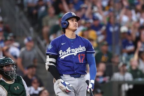 美しいバットフリップに敵地大騒ぎ…大谷18号131mで通算298号到達かよ