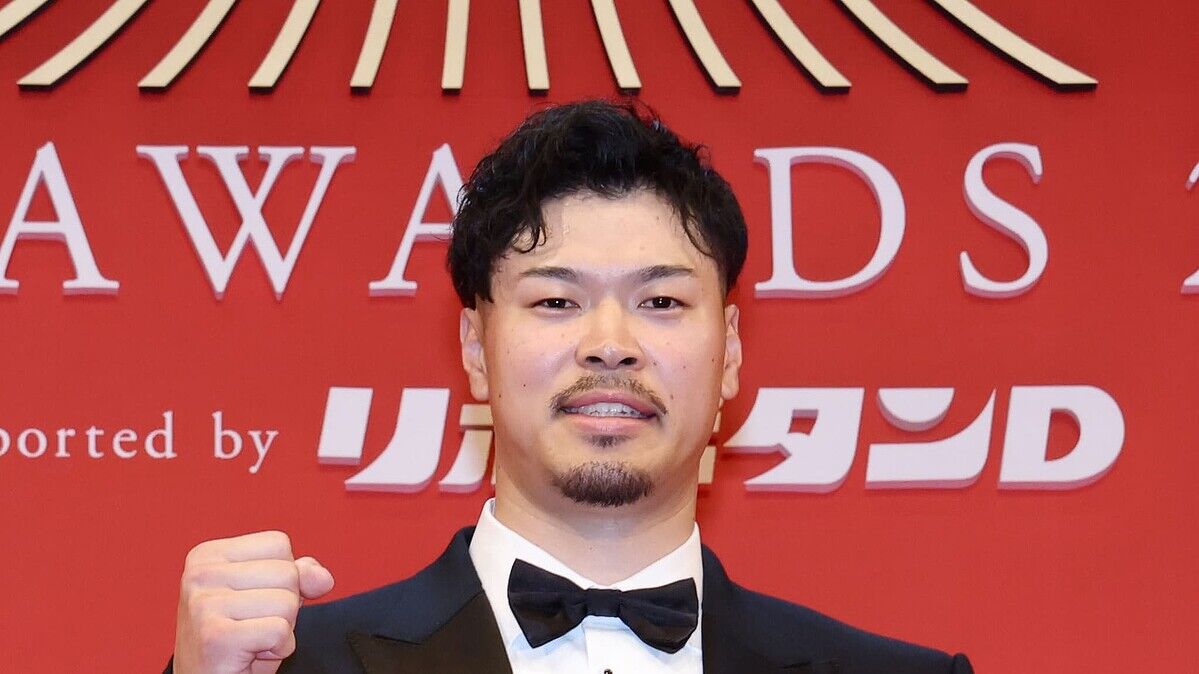 サトテルがマジでヤバい…球団と一歩も引かず！「自費キャンプ」検討でメジャー挑戦の行方は？契約越年でファン騒然