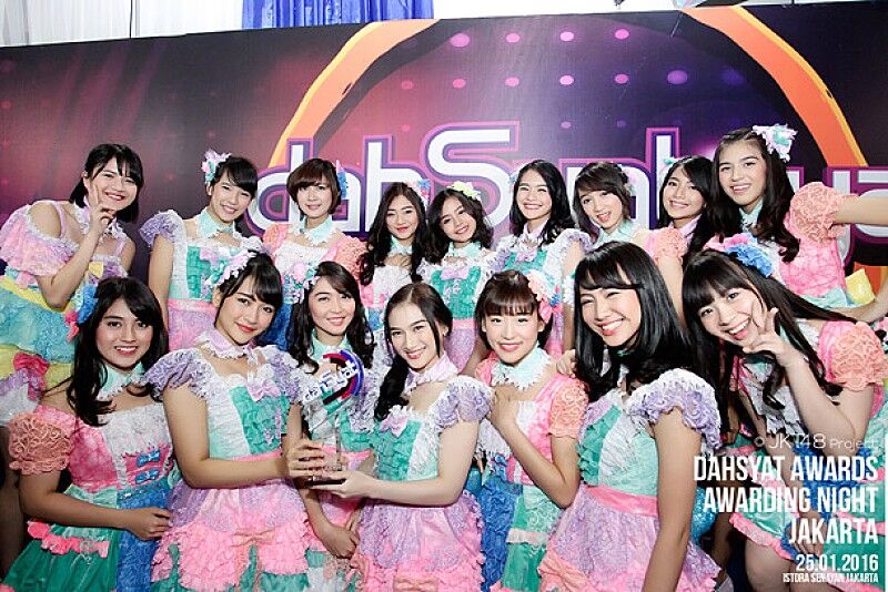【AIポルノ…アイドルが警告！】48時間以内に画像を削除しろ…秋元康さんプロデュースのJKT48が性的AI画像の被害に！