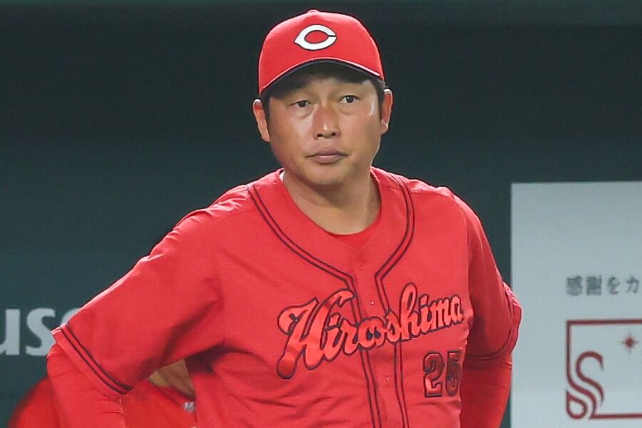 【広島・新井監督…沈痛コメント！】羽月隆太郎逮捕で新井監督が謝罪「自覚を欠いた行動、非常に残念」…監督として重く受け止めている！
