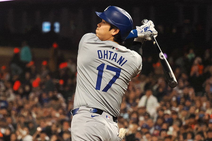 【欠場明け…即一発！】大谷翔平、膝の不安を吹き飛ばす豪快先頭弾…出場3試合連発の第14号！