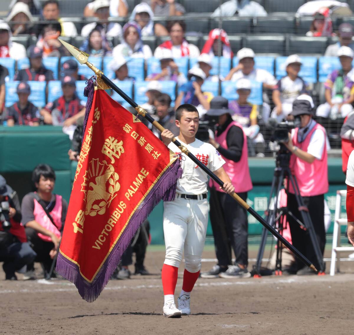 【夏の甲子園決勝…22年ぶり再逆転V！】智弁和歌山が4度目の優勝、健大高崎は8回の逆転2ランも束の間、スクイズ＆暴投で初の夏制覇逃す！
