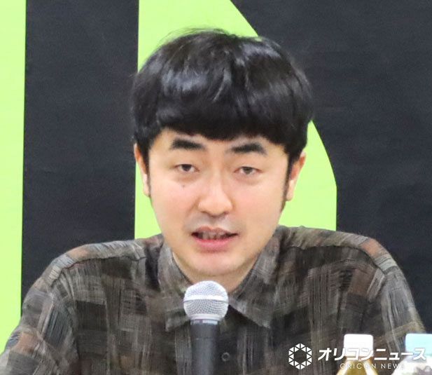 【相方も知らなかった…】M-1王者たくろう・赤木裕、昨年8月に結婚していた…「行列」でサプライズ告白「言うタイミングなくて…」