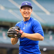 【称賛…華麗な守備！】岡本和真、当初の不安を吹き飛ばす鉄壁守備…ブルージェイズのホットコーナーでファインプレー連発！