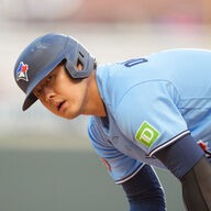 【実況苦言…岡本のエラー！】岡本和真、 痛恨の悪送球で失点拡大、ブルージェイズ連勝ストップ…前プレーは岡本が取るべき！