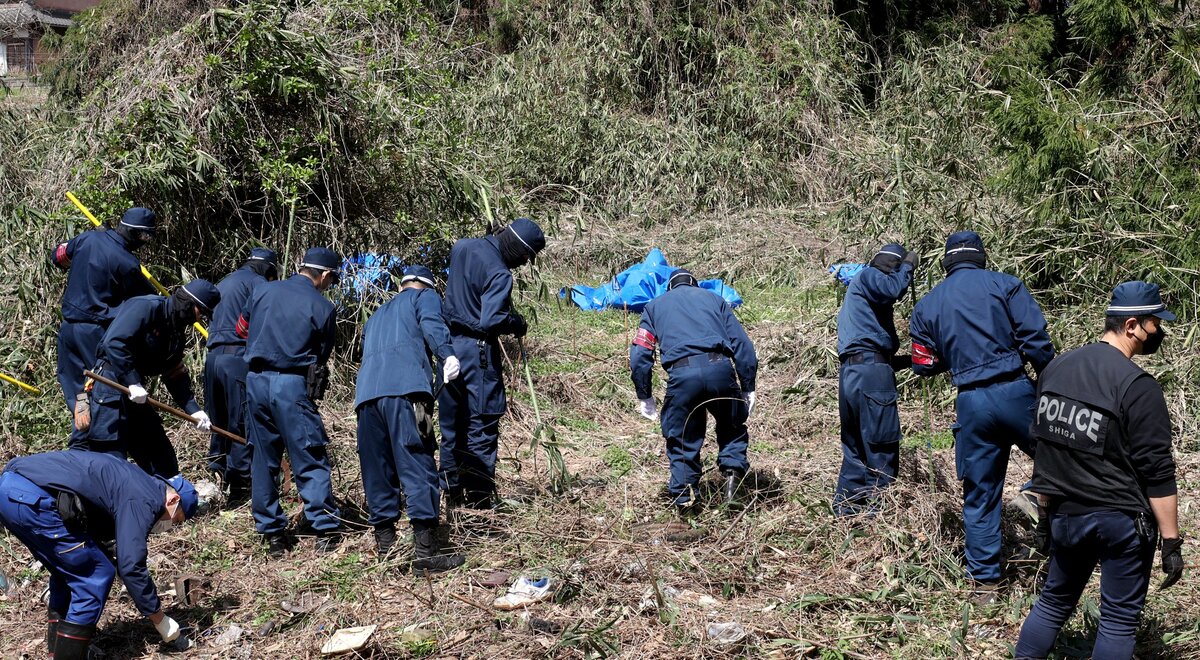 【急展開…家宅捜索！】京都南丹市・安達結希くんの山林遺体発見から一転…自宅を死体遺棄容疑で捜索！
