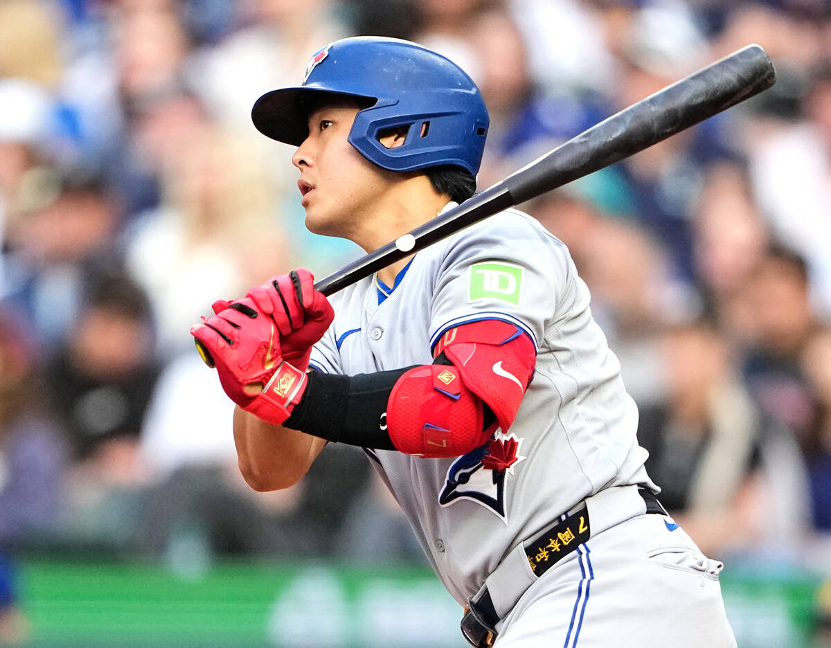 【ホームランのち痛恨エラー…】岡本和真、日本人ルーキー右打者初の20号達成…痛恨失策で5失点招きブルージェイズ大敗！