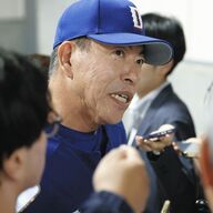 中日・朝田本部長が号泣謝罪　それでも井上監督を支える理由
