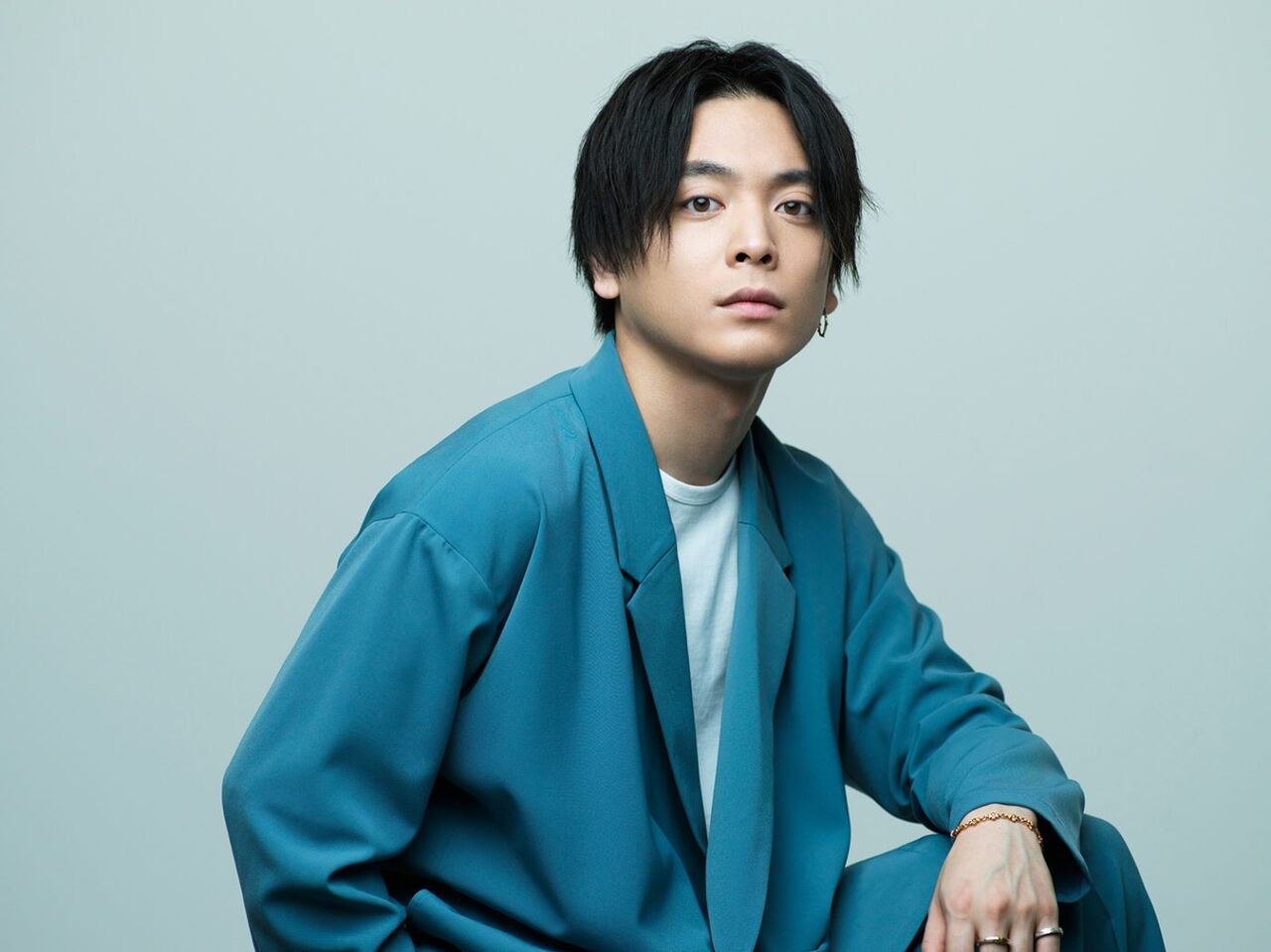 【画像】「めっちゃ増えてる」実力派シンガー優里　“ゴリゴリタトゥー増殖”の近影にファン衝撃