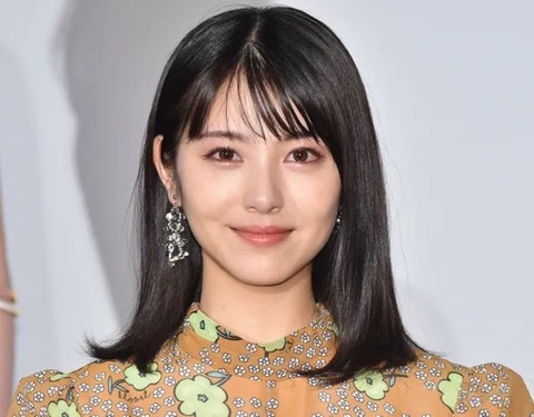 【画像】浜辺美波(25歳)、変わり果てた姿で見つかるｗｗｗｗｗｗｗｗｗｗｗｗｗｗ