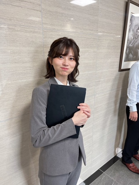 【画像】日本人女性モデルが海外で突然の大バズ　イーロン・マスクも反応