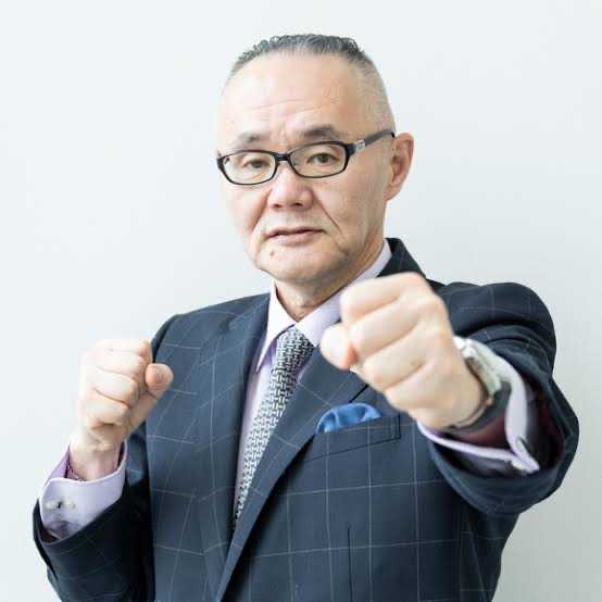 京都児童の遺体発見　元県警・小川泰平のYouTube、最多同接記録をアシスタントが「おめでとう」発言で批判続出