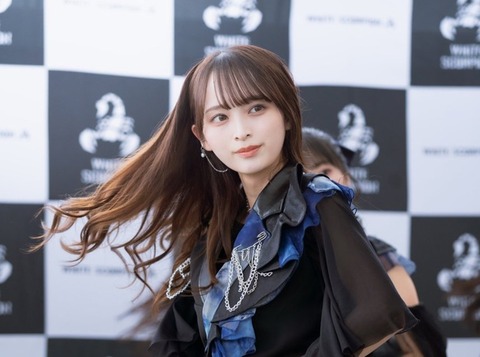 【画像】「美し過ぎてAIかと」「実在するのかよ」ホワスピALLY(25歳)が100万バズｗｗｗｗｗｗｗ
