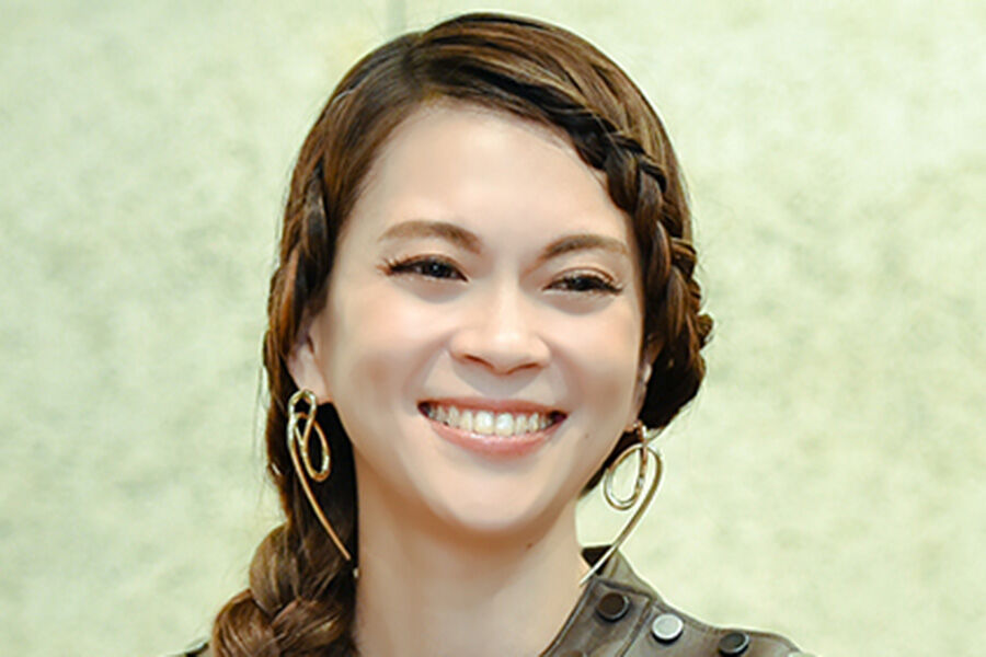 「あなたのキスを数えましょう」小柳ゆき〝激変〟43歳になったパワフル歌姫の近影が話題！