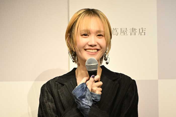 尾碕真花はなぜ今さら売れ始めたのか─売れる人は早く売れるとは限らない