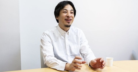 【議論】ひろゆき氏、AED救命行為が強制わいせつに？「危うきに近寄らず」