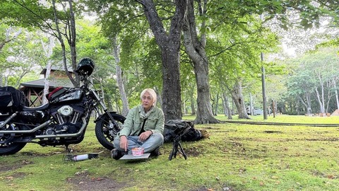 「財布も立ちゴケも旅の味」ヒロシ、北海道バイク旅に称賛の嵐！wwww