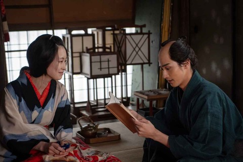 【衝撃】NHK『べらぼう』第1話に衝撃展開！裸の女性死体が大写し！