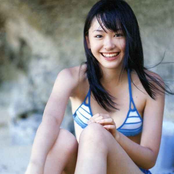 新垣結衣さん画像集125枚【水着】