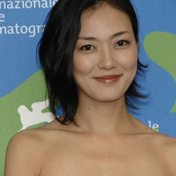 板谷由夏さん画像集31枚【ヌード】
