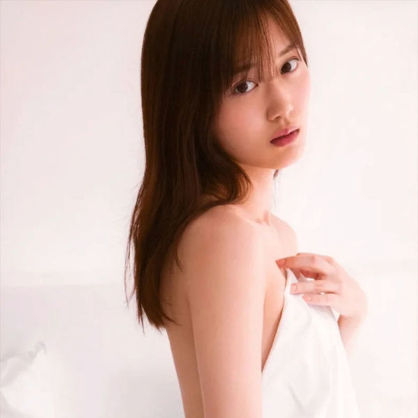 山下美月さん画像集269枚【セミヌード】