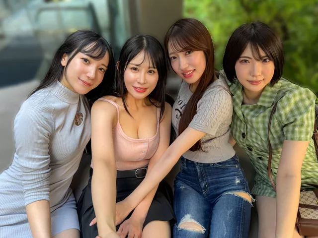 『 さら＆ひまり＆まりな＆うらら 』 素人ハメ撮り 動画　fanzaレビュー　女でも見られるアダルト動画