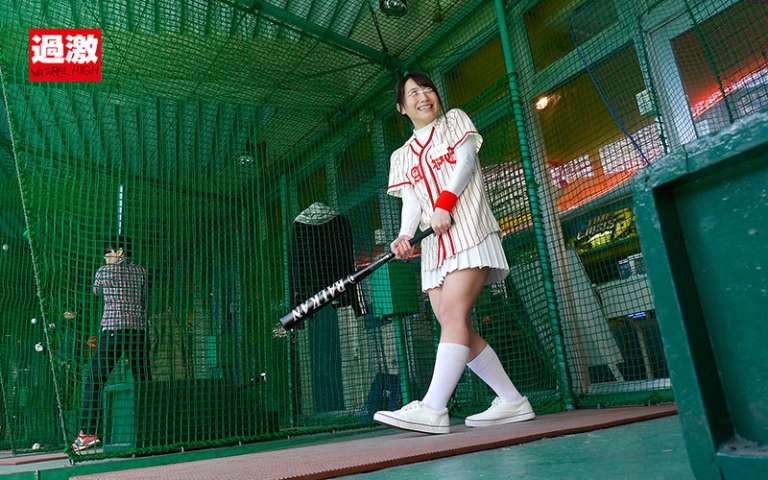 【野外】スポーツ女子が外でハメられ卑猥な汗を流す！チンポで突かれて羞恥心を振り切り淫らに絶頂しまくる！