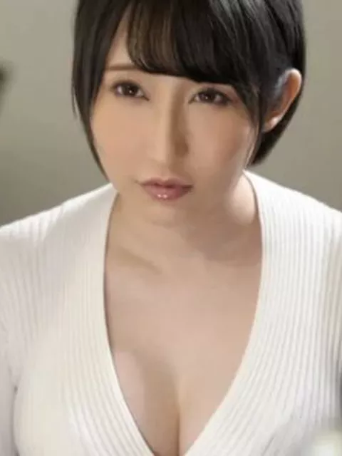 【奥美遥】取引先のセクハラ男に酔わされてムッチリ肉座布団のような豊満な肢体を寝取られた人妻！
