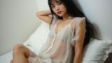 ベットの上でエッチな部屋着になってる画像まとめ